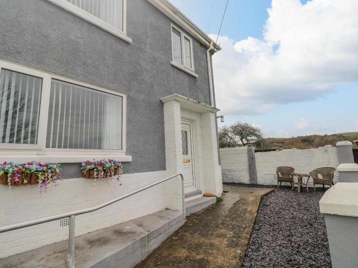 Villa Cwtch Ar Y Mor Burry Port Exterior foto