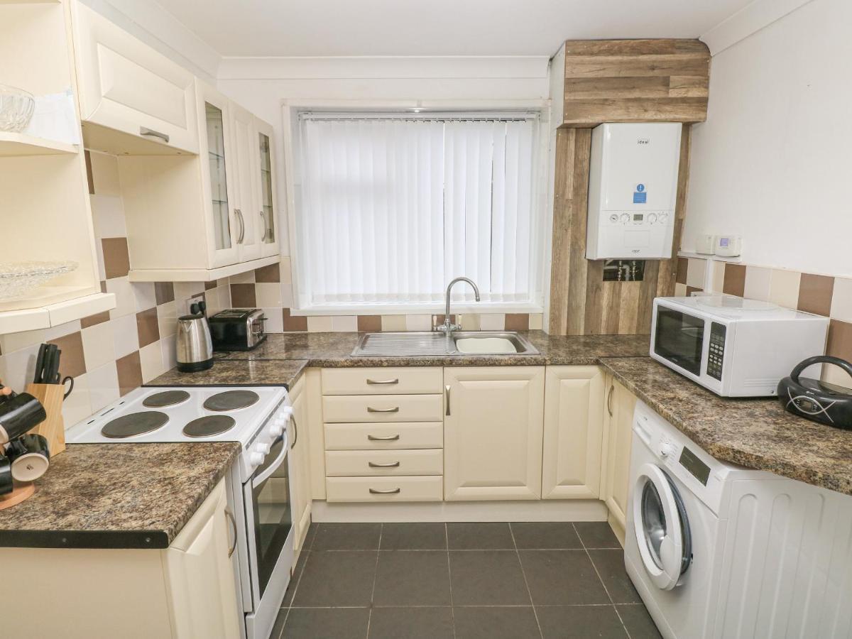 Villa Cwtch Ar Y Mor Burry Port Exterior foto