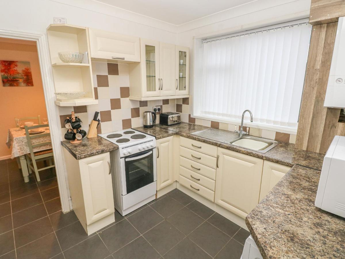 Villa Cwtch Ar Y Mor Burry Port Exterior foto